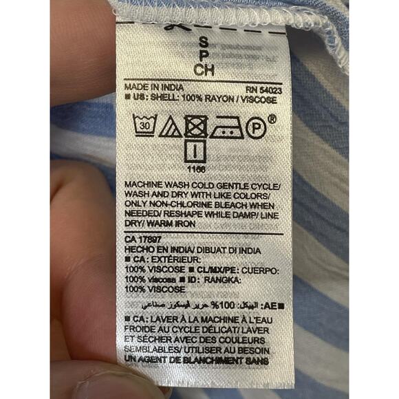 Old Navy Shirt Womens Small Blue White Striped Smocked Short Sleeve Rayon Boho - Picture 7 of 9